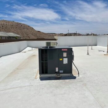 Commercial rooftop HVAC unit system